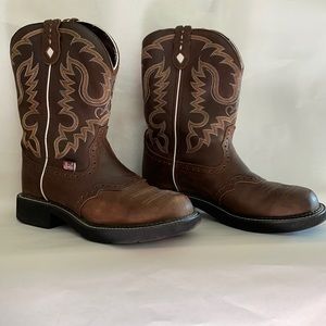 Justin Gypsy Boots Size 8.5